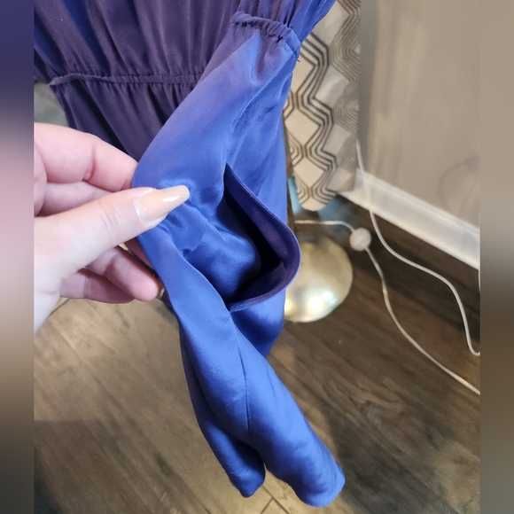 Bebe silk dress Medium - Picture 10 of 10